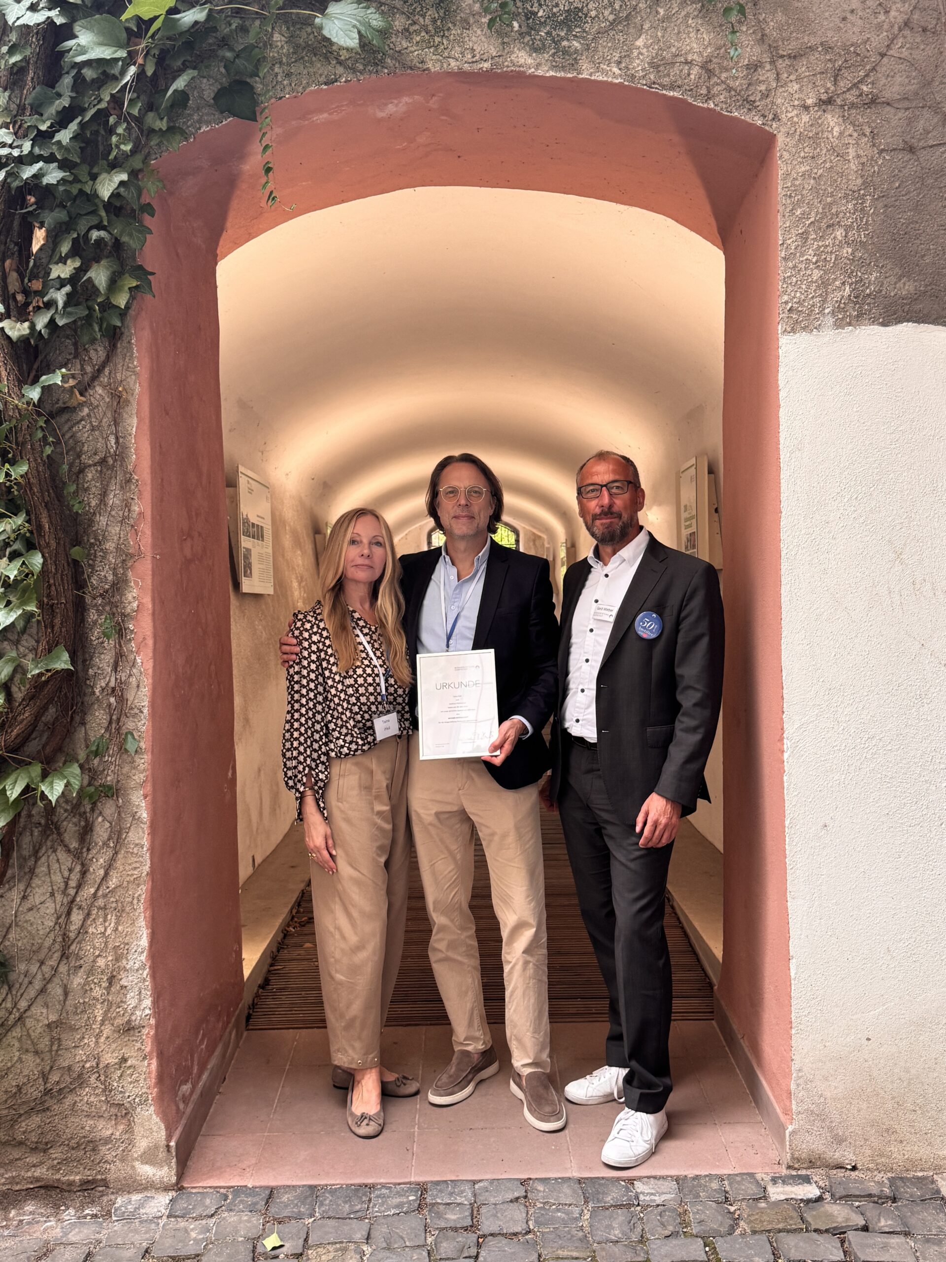 Taina Pfeil & Andreas Pfeil-Schulz haben eine Bronze-Patenschaft für die Bürgerstiftung Darmstadt übernommen.